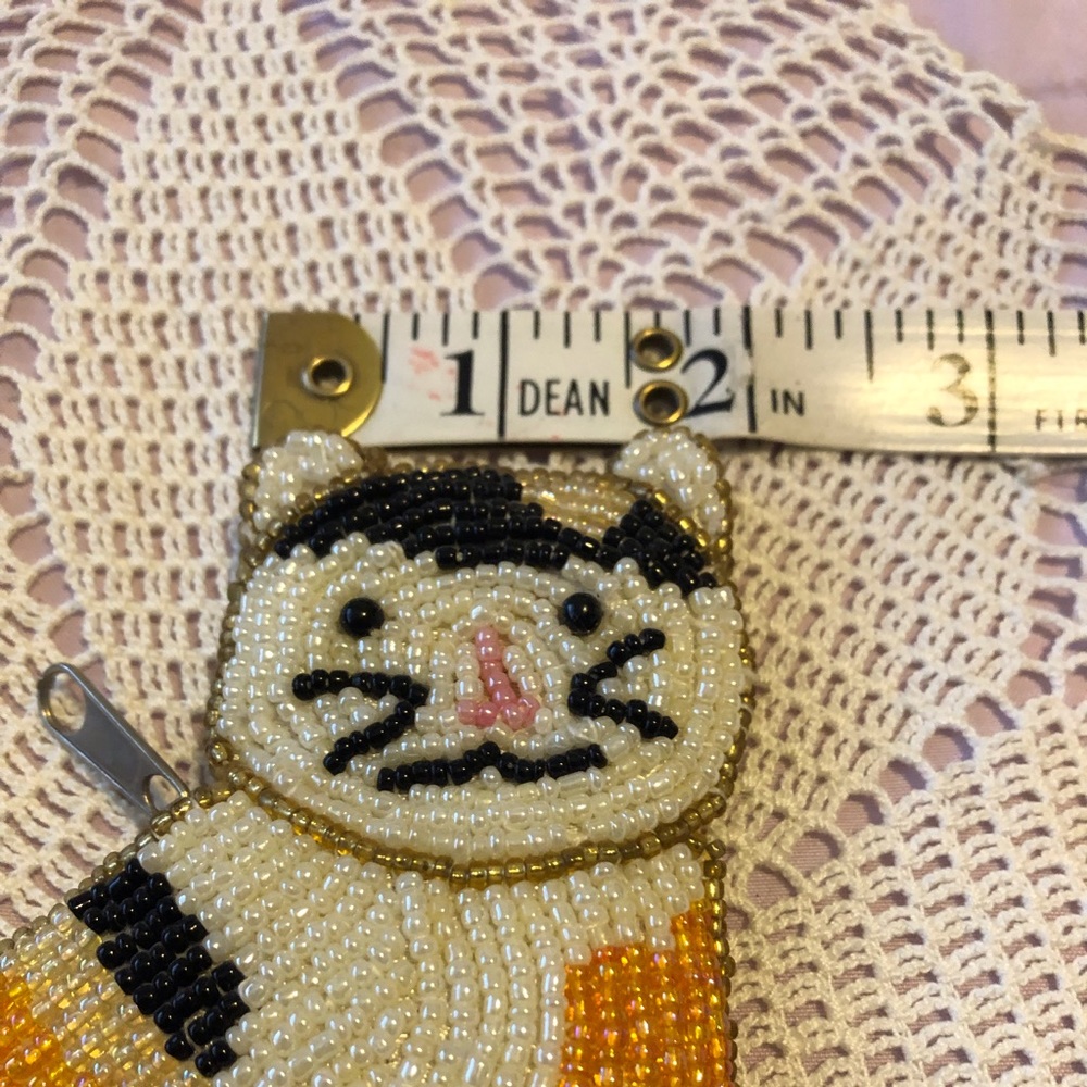 Eye catching VTG Beaded Cat Coin purse - Picture 8 of 12